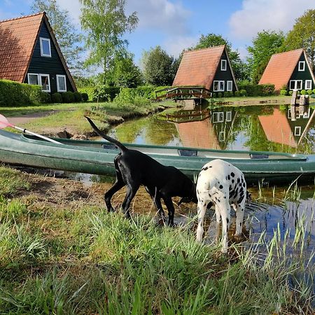 Vakantiepark Eigen Wijze Bant Bagian luar foto