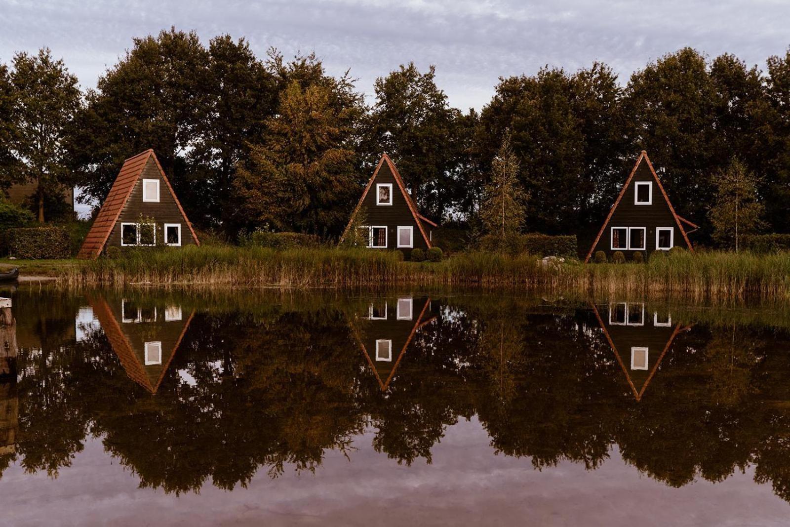 Vakantiepark Eigen Wijze Bant Bagian luar foto