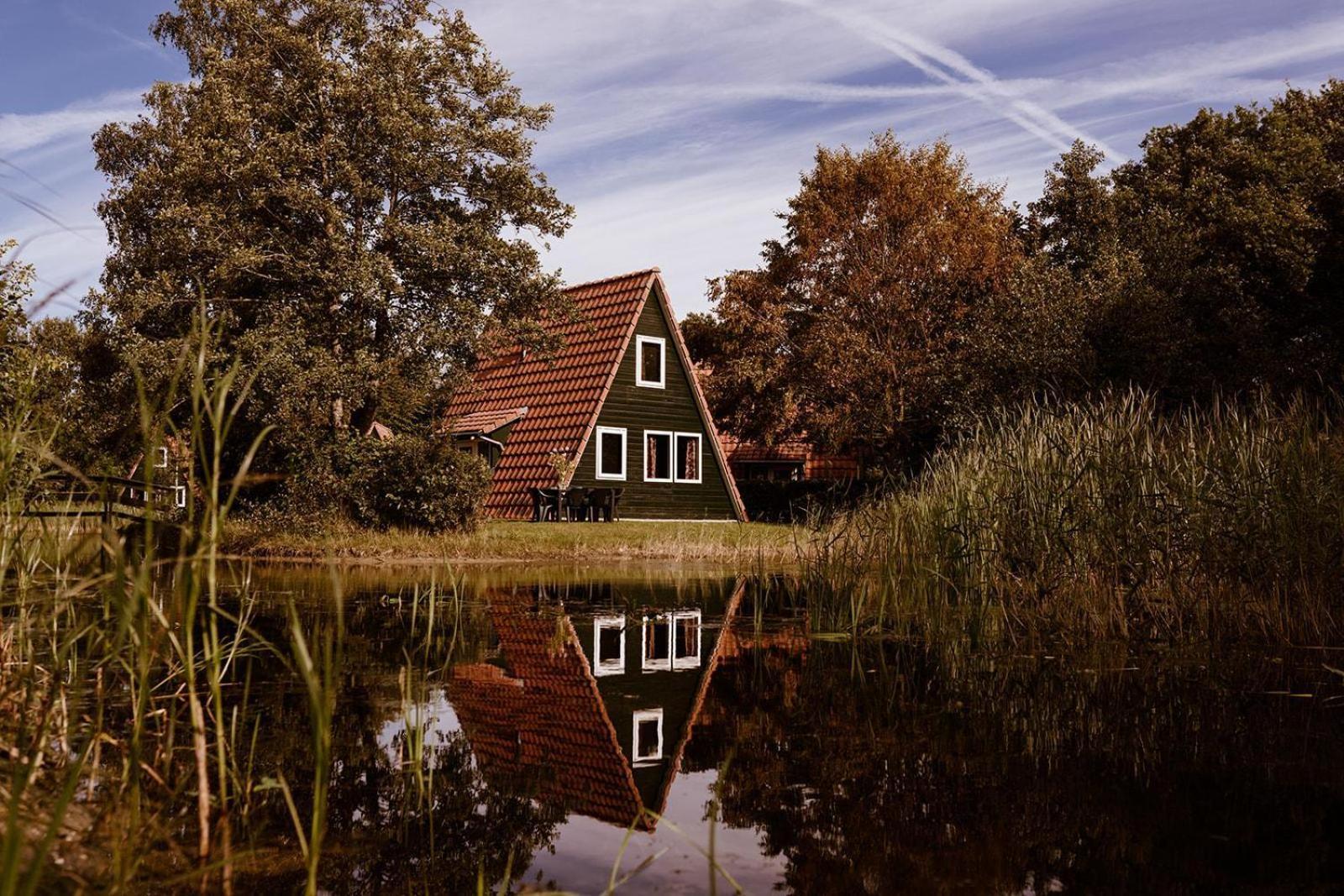 Vakantiepark Eigen Wijze Bant Bagian luar foto